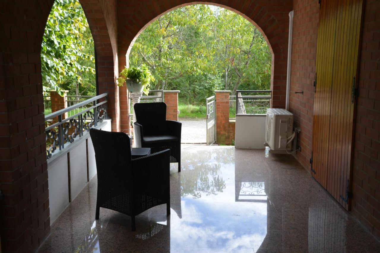 Villa Ferrari Oriella Solignano Nuovo Kültér fotó