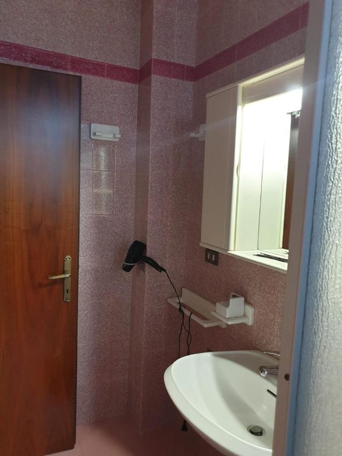 Villa Ferrari Oriella Solignano Nuovo Kültér fotó